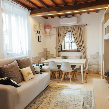 Country Chic Pistoia-Casa In Campagna Giardino, Parking Exteriör bild
