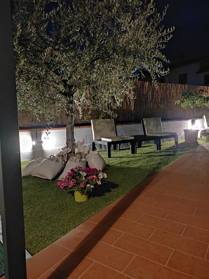 Country Chic Pistoia-Casa In Campagna Giardino, Parking Exteriör bild